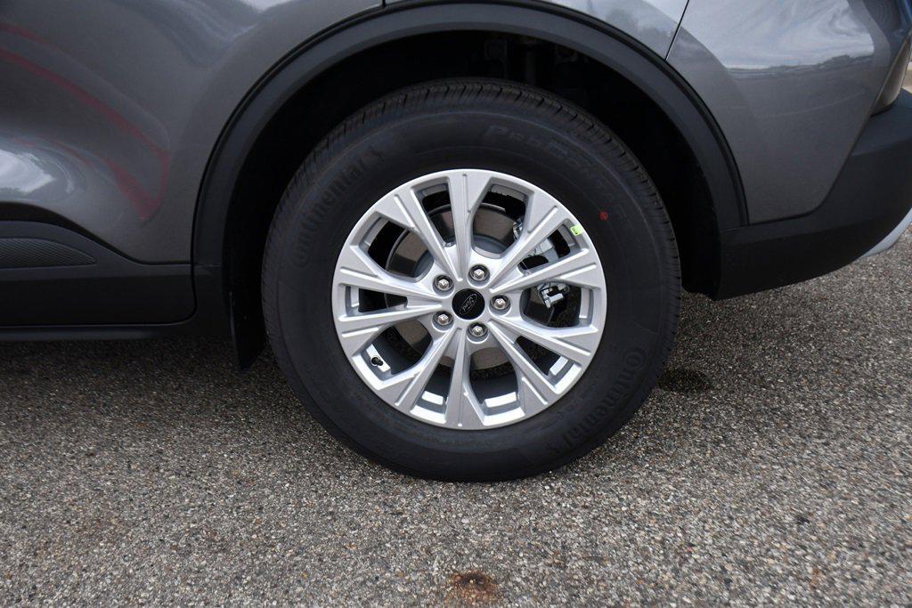 new 2025 Ford Escape car, priced at $29,800