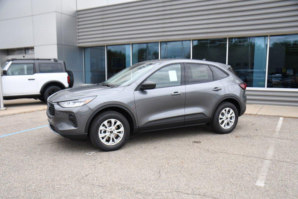 new 2025 Ford Escape car, priced at $29,800