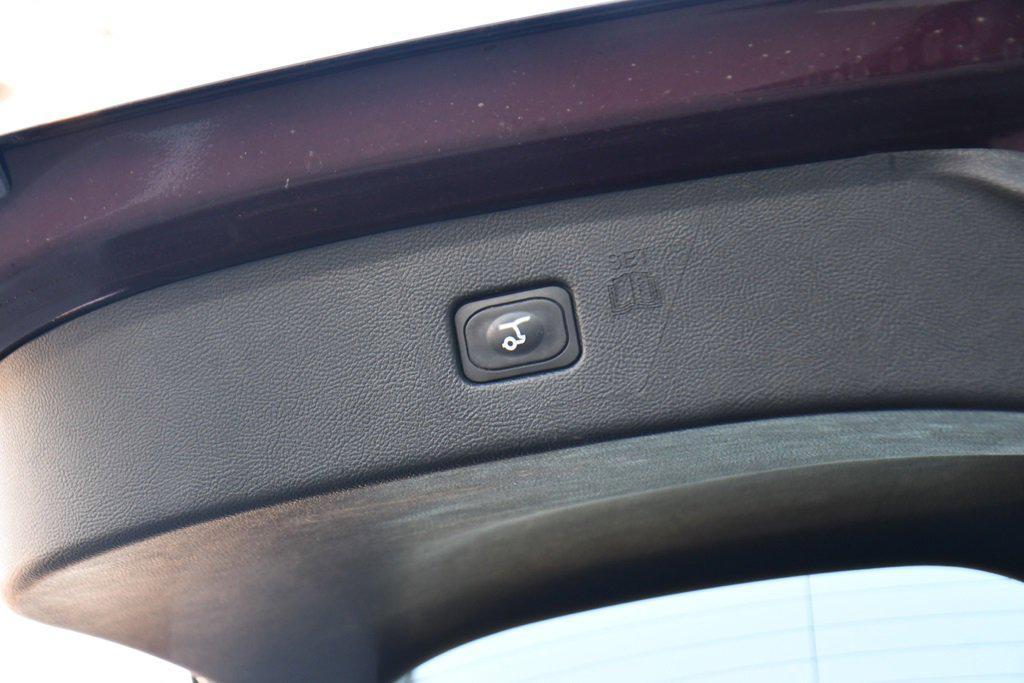 used 2024 Ford Edge car, priced at $27,249