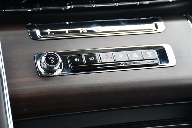 new 2025 Lincoln Aviator car, priced at $73,084