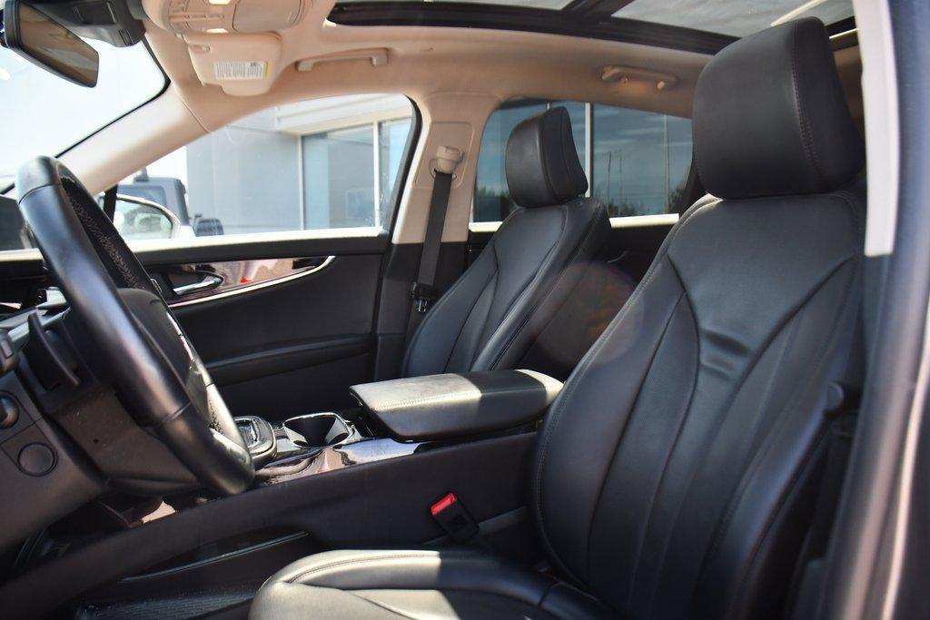 used 2021 Lincoln Nautilus car, priced at $30,495