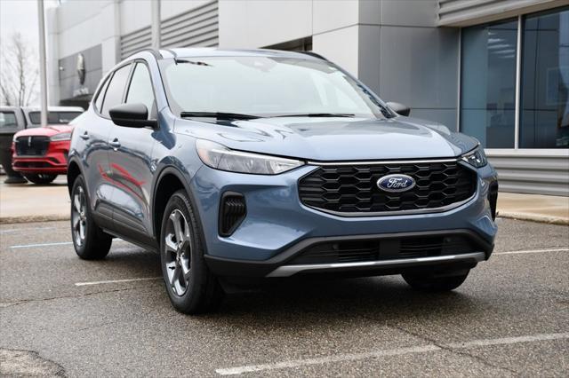 new 2025 Ford Escape car, priced at $30,878