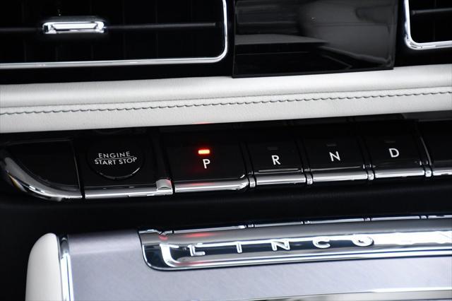 new 2025 Lincoln Aviator car, priced at $60,103