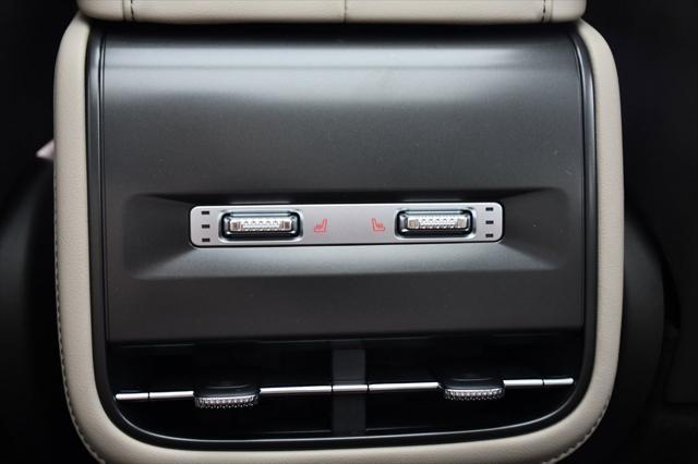 new 2025 Lincoln Nautilus car, priced at $58,204