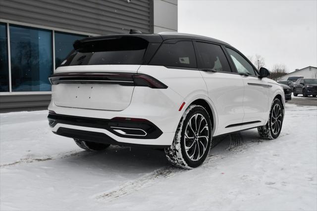 new 2025 Lincoln Nautilus car, priced at $58,204