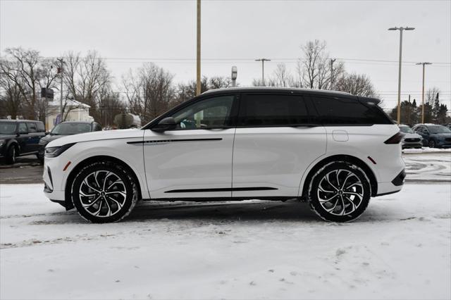 new 2025 Lincoln Nautilus car, priced at $58,204