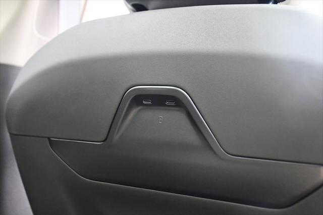 new 2025 Lincoln Nautilus car, priced at $58,204