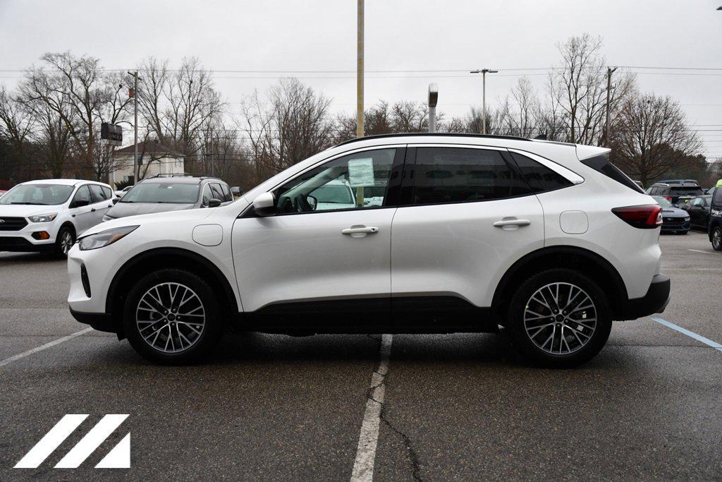 new 2024 Ford Escape PHEV car, priced at $33,104