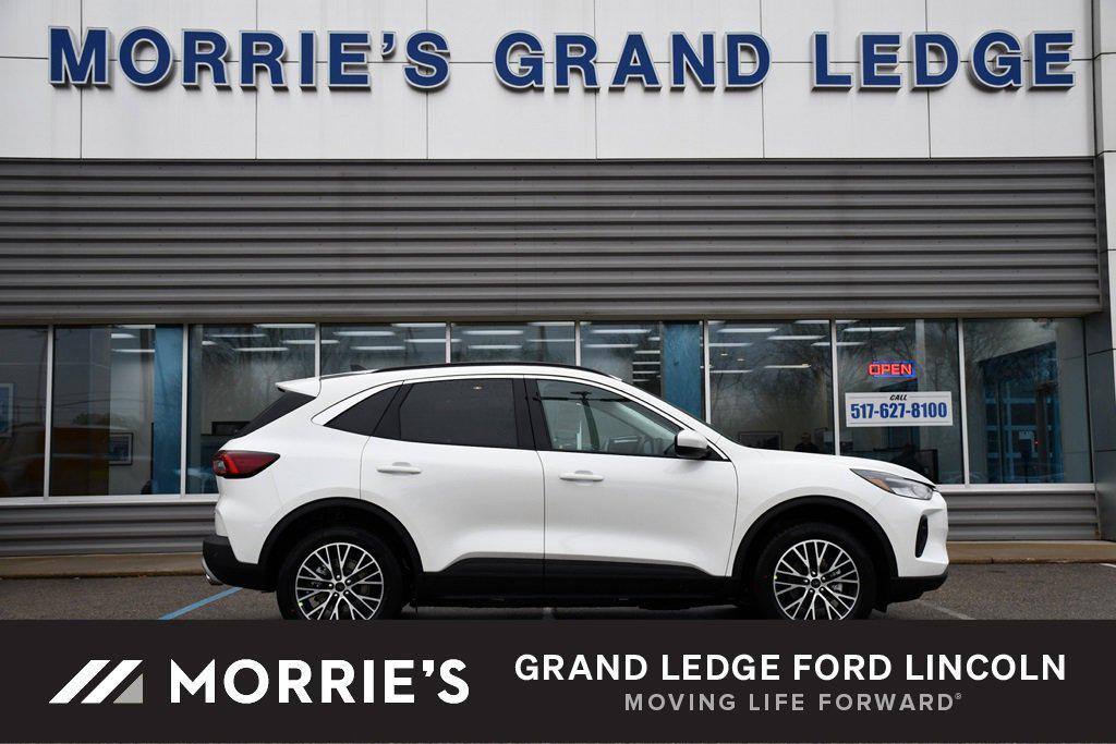 new 2024 Ford Escape PHEV car, priced at $33,104