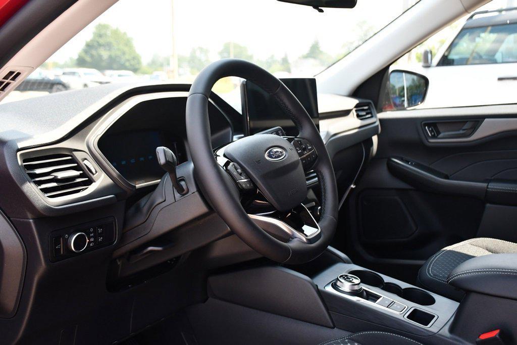 new 2025 Ford Escape car, priced at $29,925