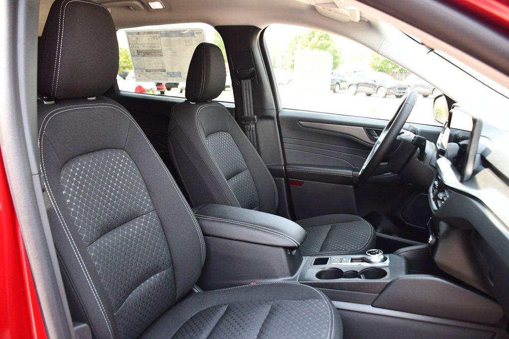 new 2025 Ford Escape car, priced at $29,925