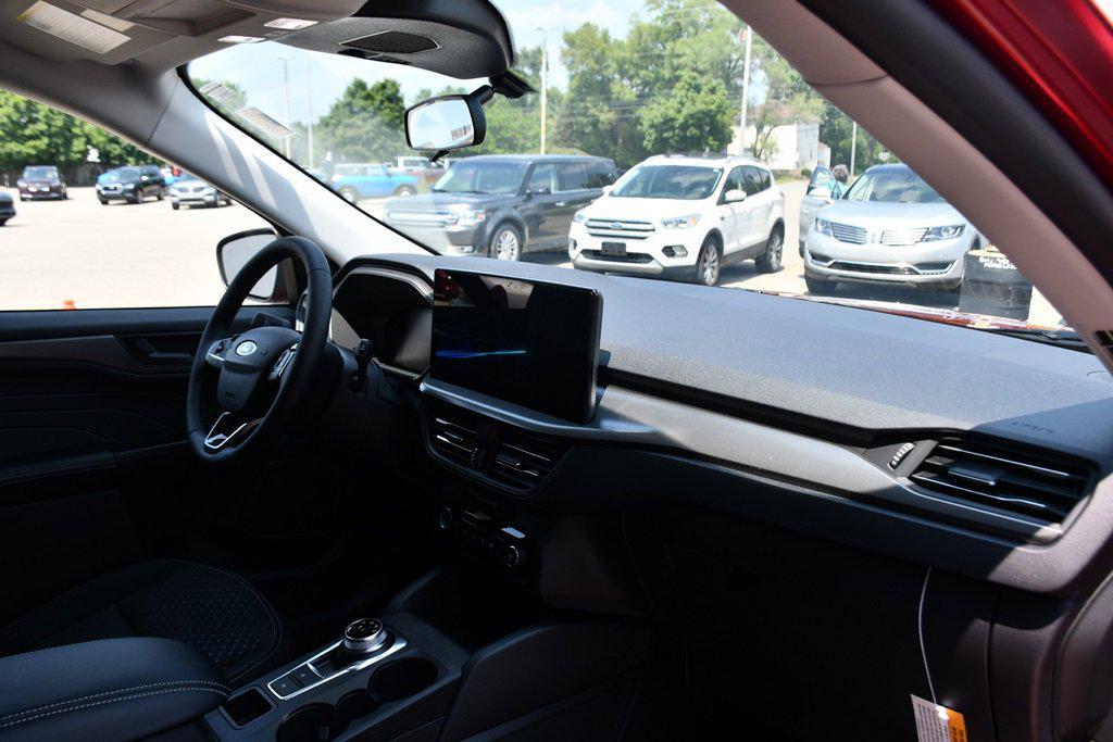 new 2025 Ford Escape car, priced at $29,925
