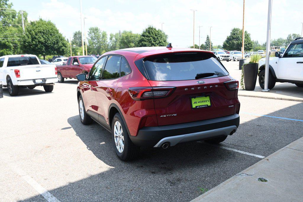 new 2025 Ford Escape car, priced at $29,925