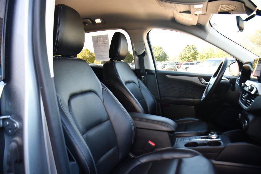 used 2022 Ford Escape car, priced at $19,995