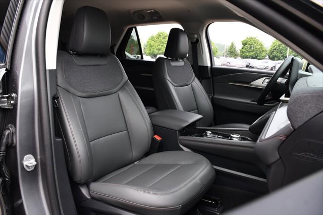 new 2025 Ford Explorer car, priced at $44,850