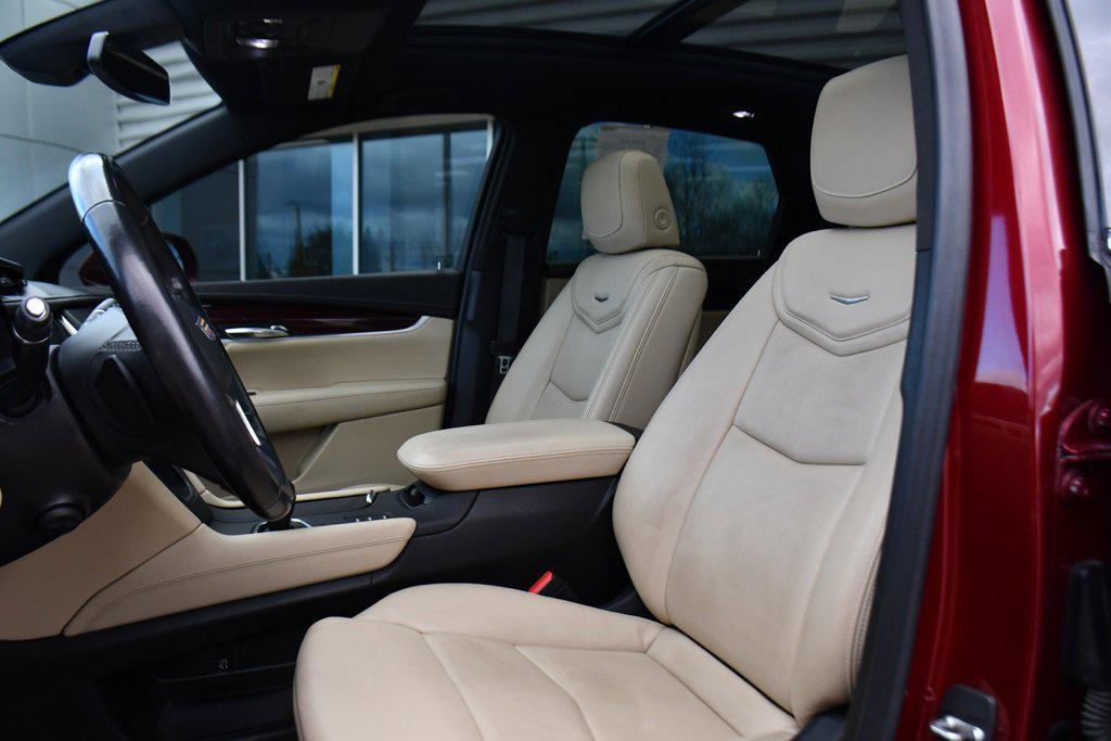 used 2018 Cadillac XT5 car, priced at $17,995