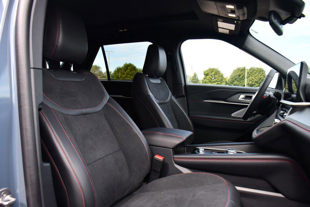 new 2025 Ford Explorer car, priced at $56,813