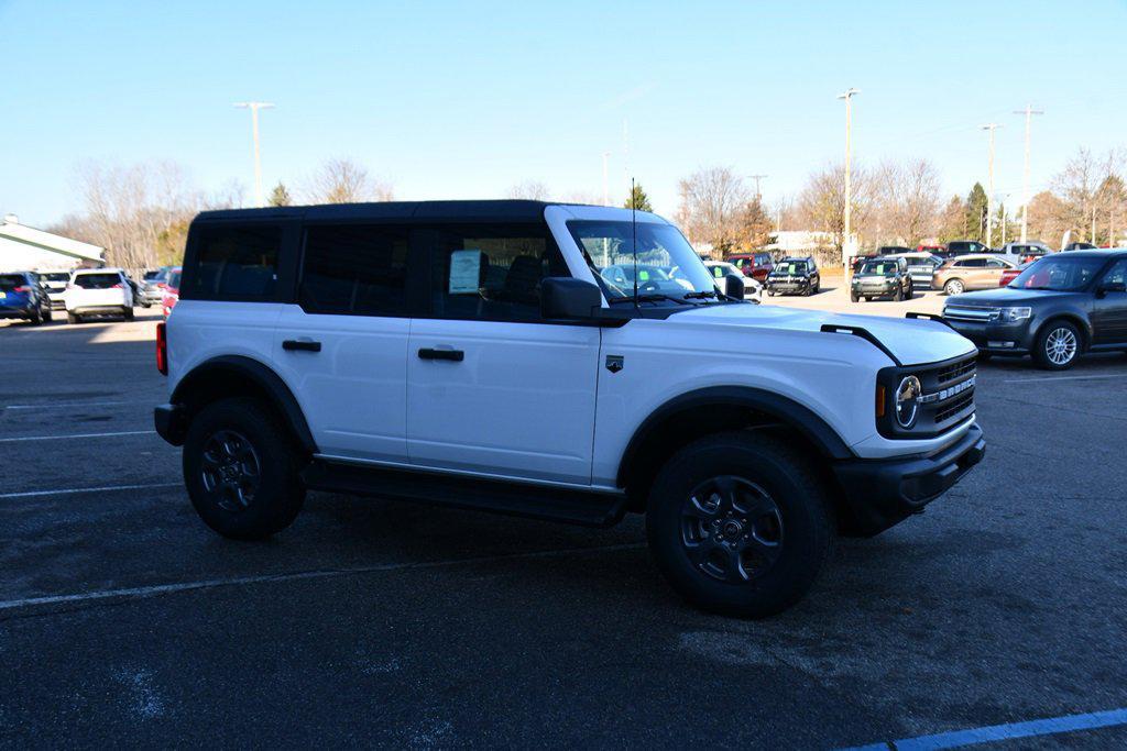 new 2025 Ford Bronco car, priced at $43,579