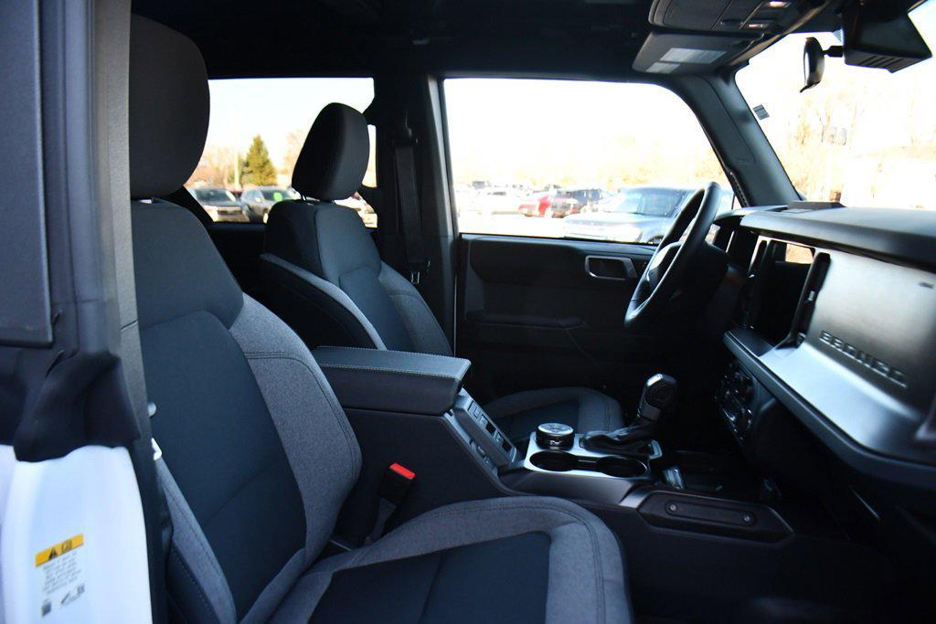 new 2025 Ford Bronco car, priced at $43,579