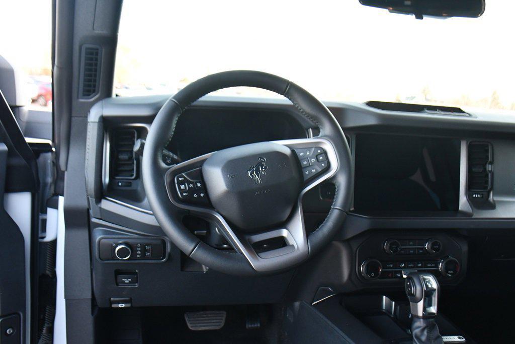 new 2025 Ford Bronco car, priced at $43,579