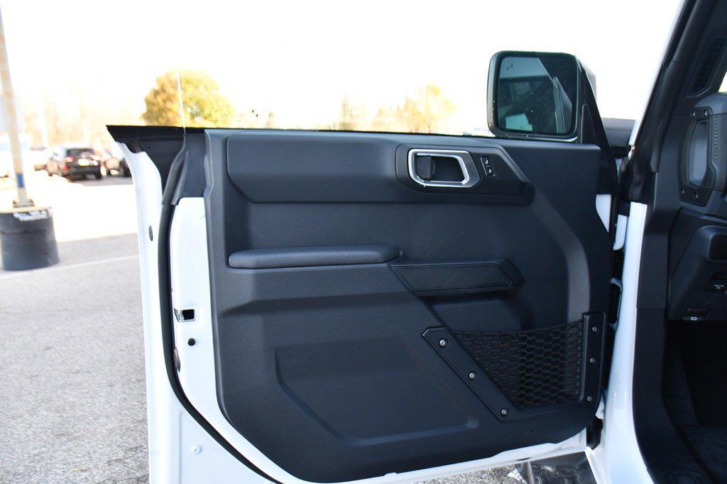 new 2025 Ford Bronco car, priced at $43,579
