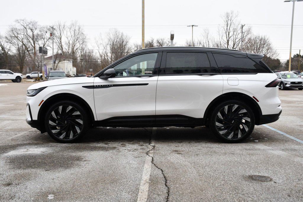 new 2025 Lincoln Nautilus car, priced at $63,576