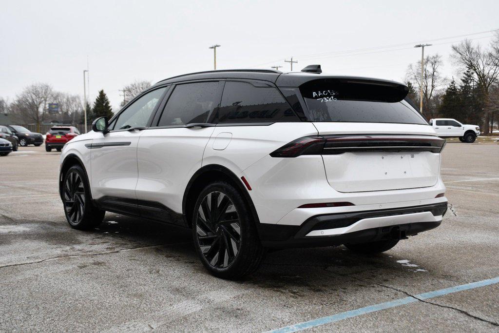 new 2025 Lincoln Nautilus car, priced at $63,576