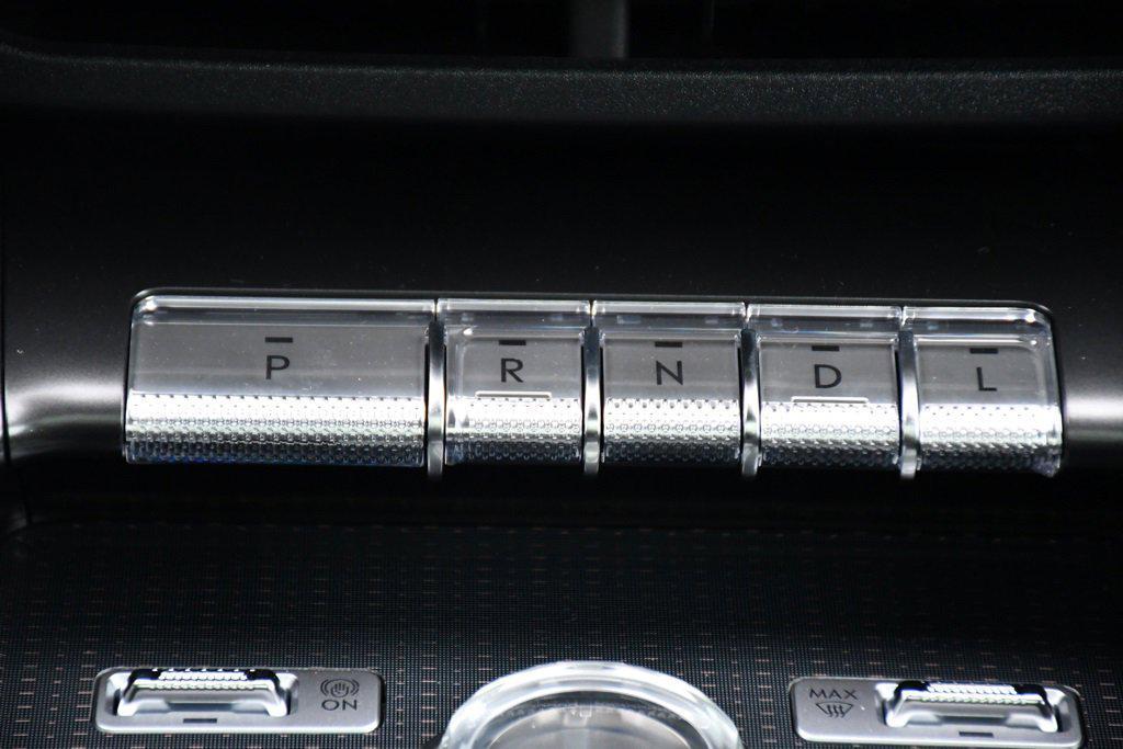 new 2025 Lincoln Nautilus car, priced at $63,576