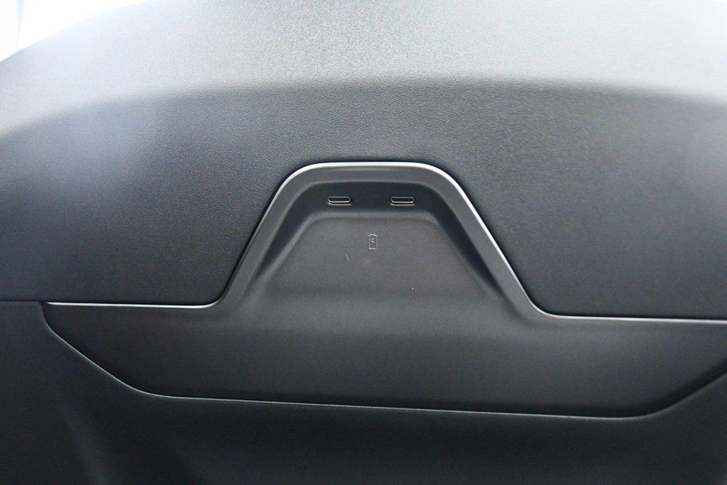 new 2025 Lincoln Nautilus car, priced at $63,576