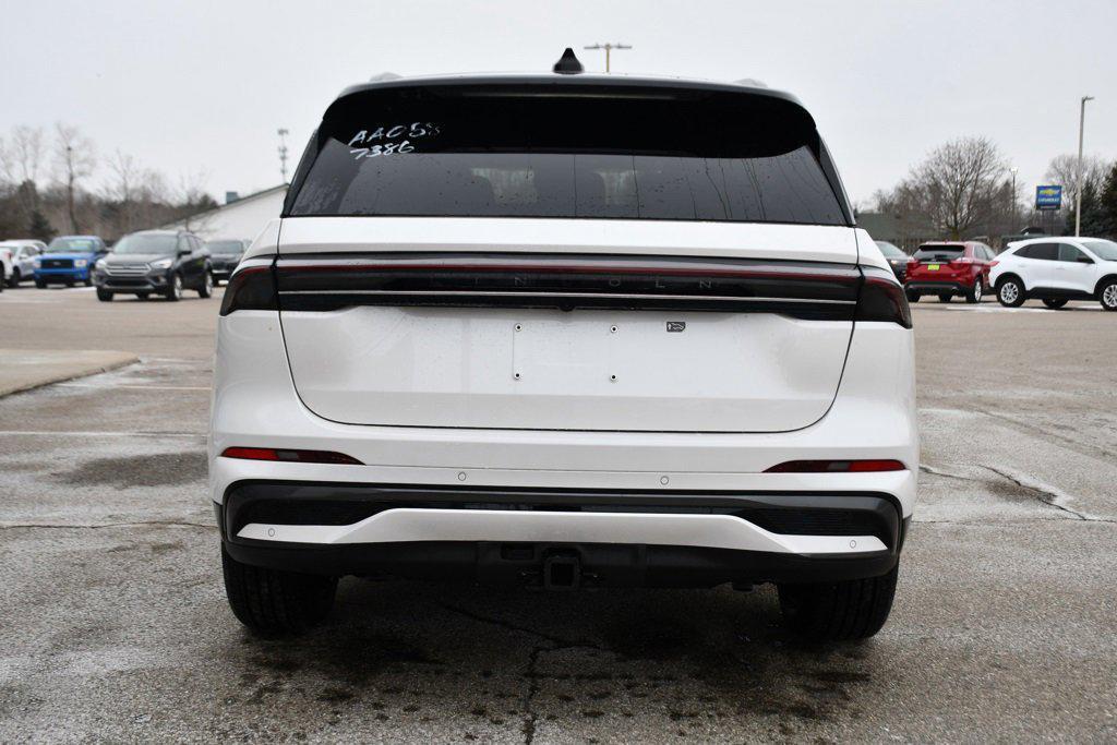new 2025 Lincoln Nautilus car, priced at $63,576