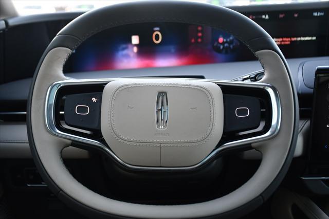 new 2025 Lincoln Nautilus car, priced at $67,816