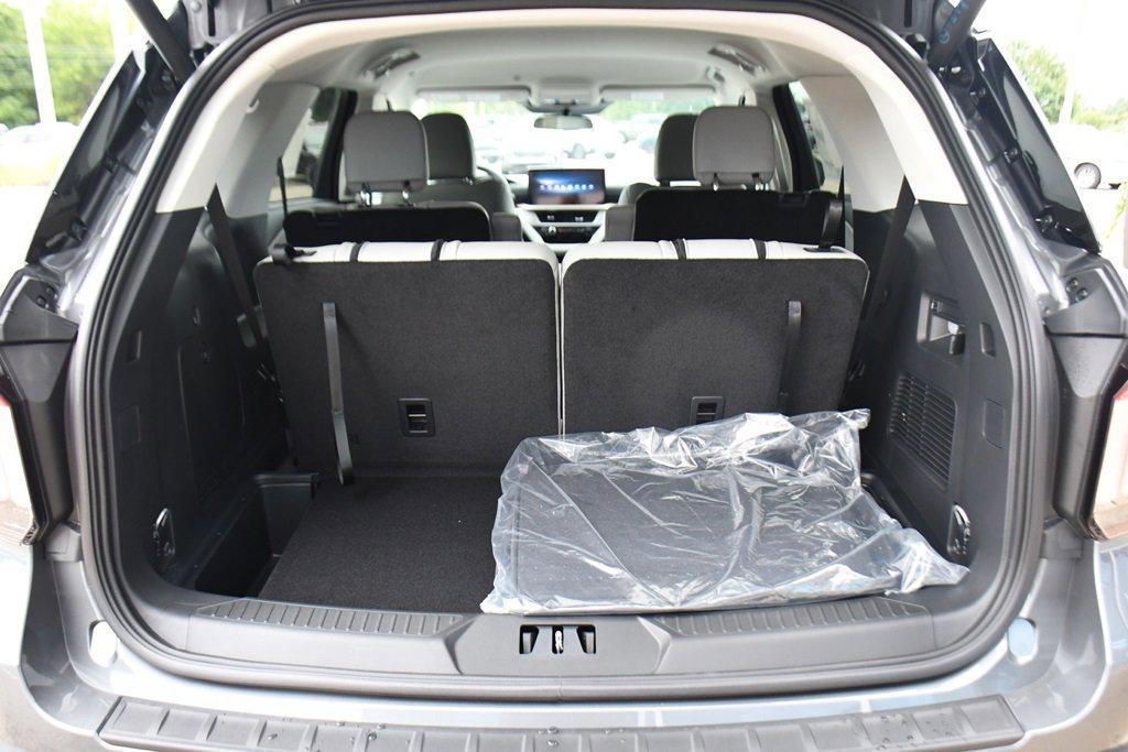 new 2025 Ford Explorer car, priced at $43,633