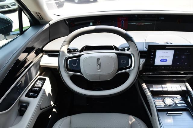 new 2025 Lincoln Nautilus car, priced at $53,206