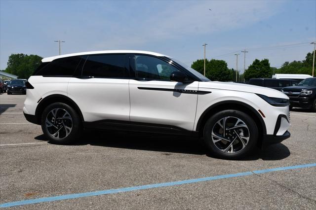 new 2025 Lincoln Nautilus car, priced at $53,206