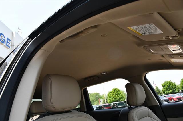new 2025 Lincoln Nautilus car, priced at $53,206
