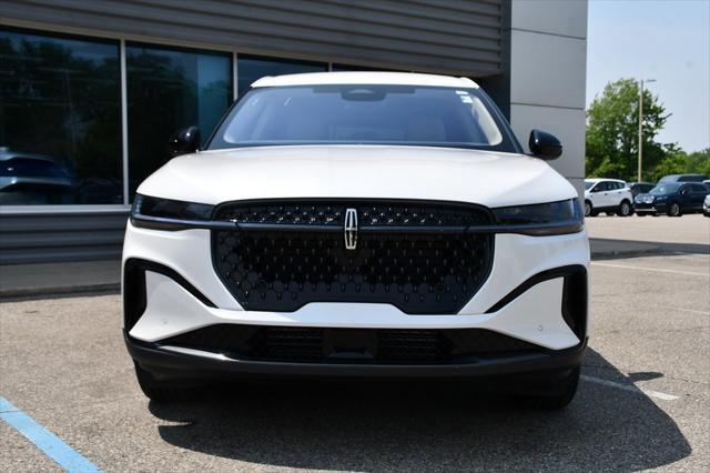 new 2025 Lincoln Nautilus car, priced at $53,206