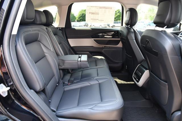 new 2025 Lincoln Nautilus car, priced at $51,736