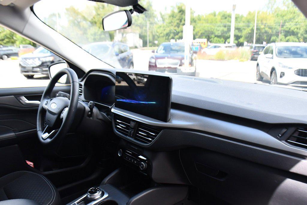 used 2023 Ford Escape car, priced at $25,507
