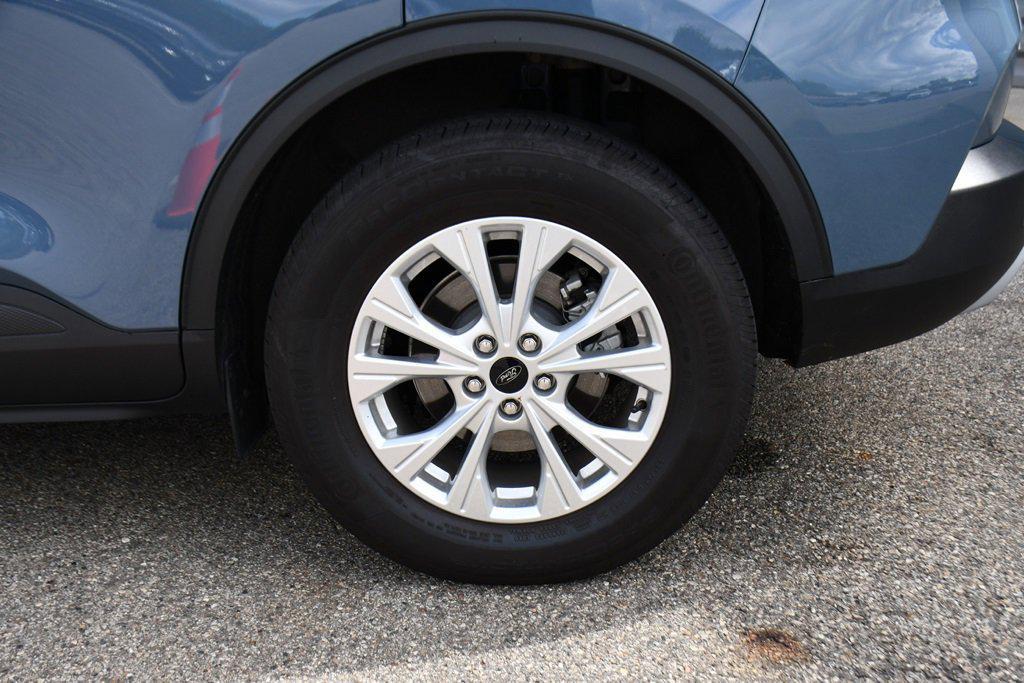 used 2023 Ford Escape car, priced at $25,507