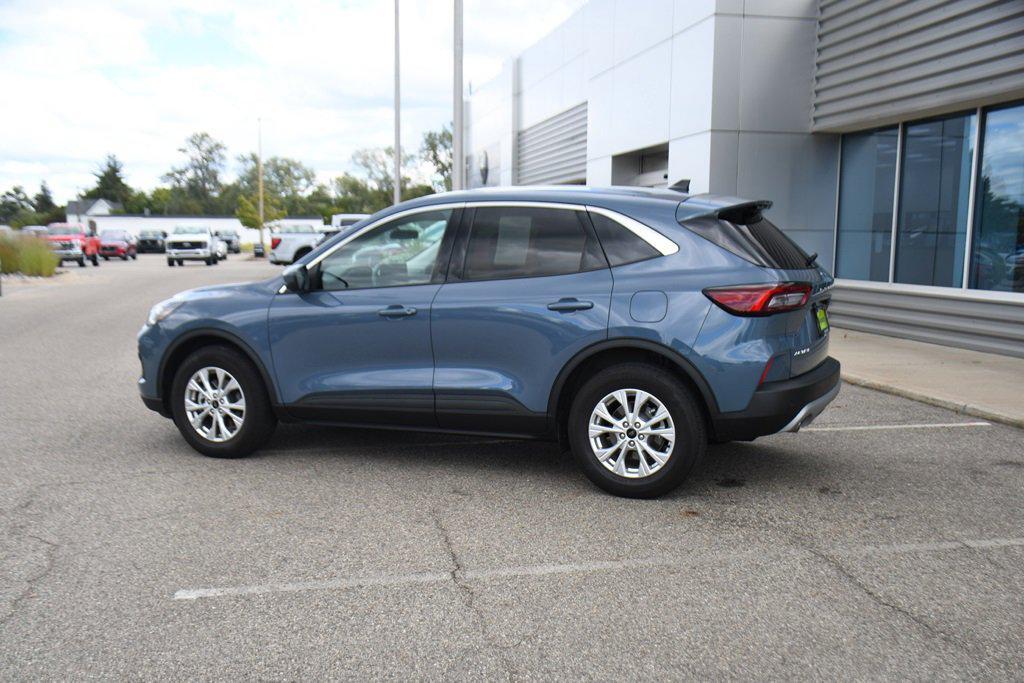 used 2023 Ford Escape car, priced at $25,507