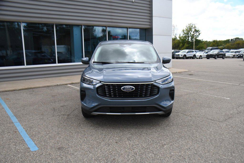 used 2023 Ford Escape car, priced at $25,507