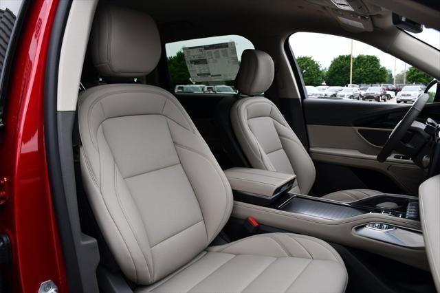new 2025 Lincoln Nautilus car, priced at $52,266
