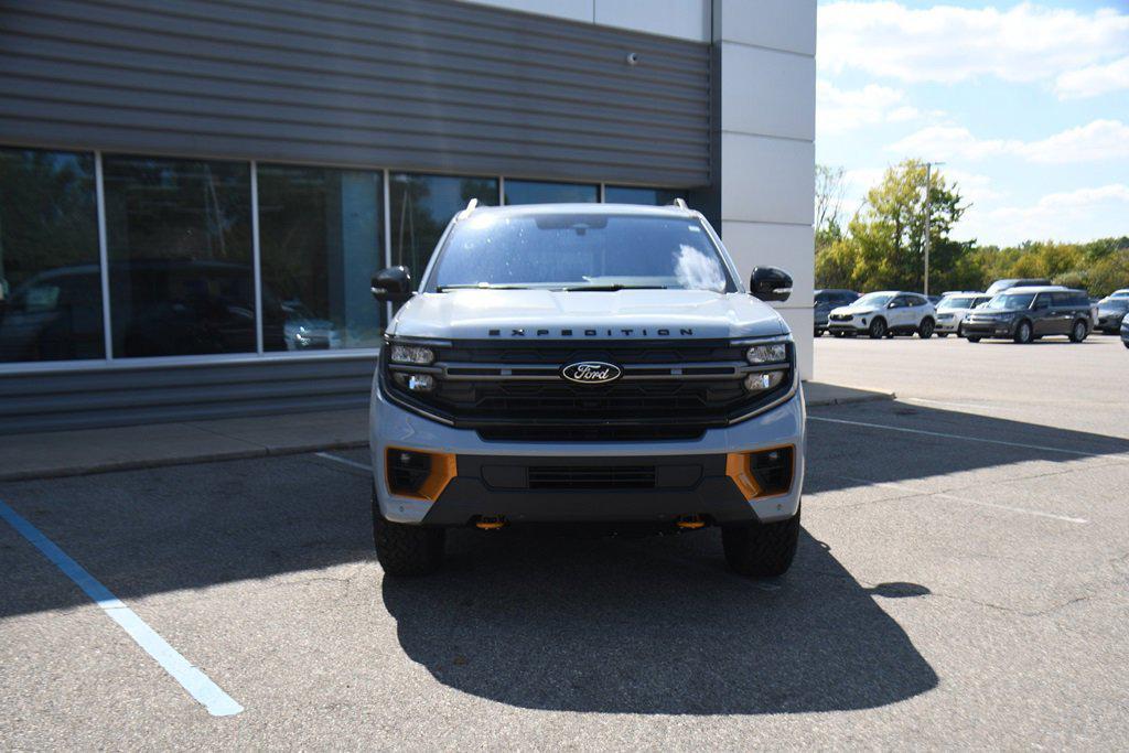 new 2025 Ford Expedition car, priced at $79,469