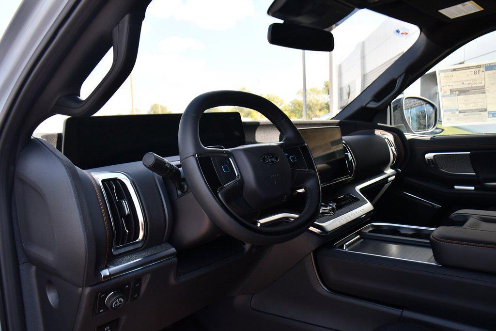 new 2025 Ford Expedition car, priced at $79,469