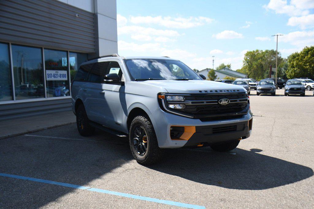 new 2025 Ford Expedition car, priced at $79,469
