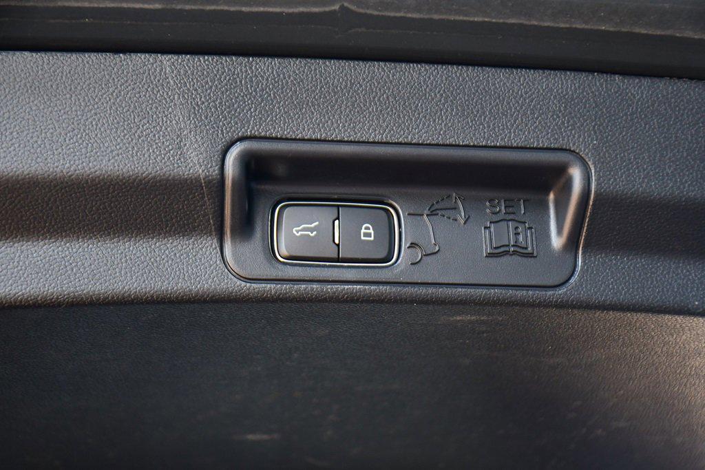 used 2022 Ford Explorer car, priced at $33,749