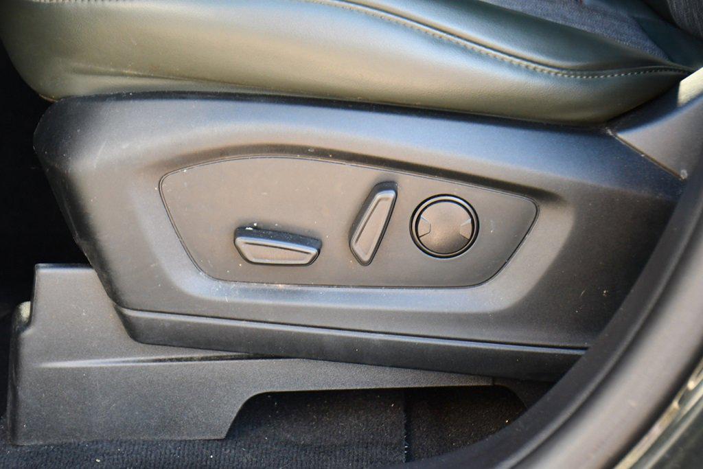 used 2022 Ford Explorer car, priced at $33,749