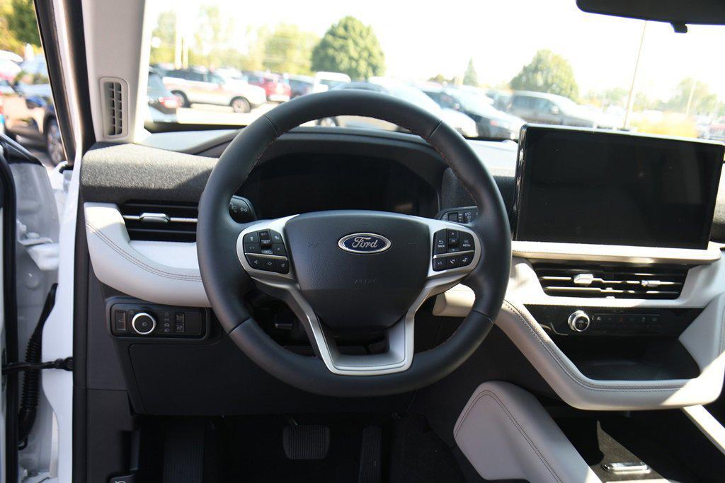 new 2025 Ford Explorer car, priced at $44,960