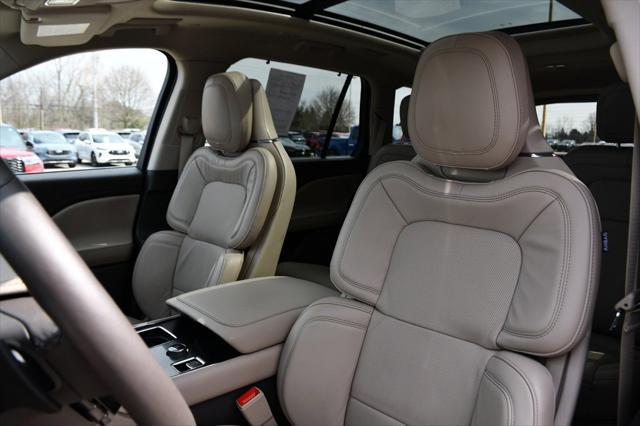 used 2024 Lincoln Aviator car, priced at $59,995