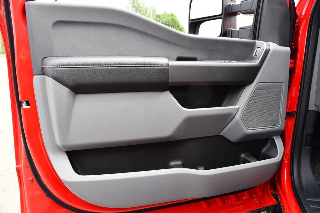 new 2025 Ford F-350 car, priced at $51,708